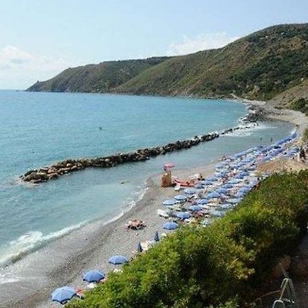 Villaggio Club La Maree Pisciotta Exterior photo